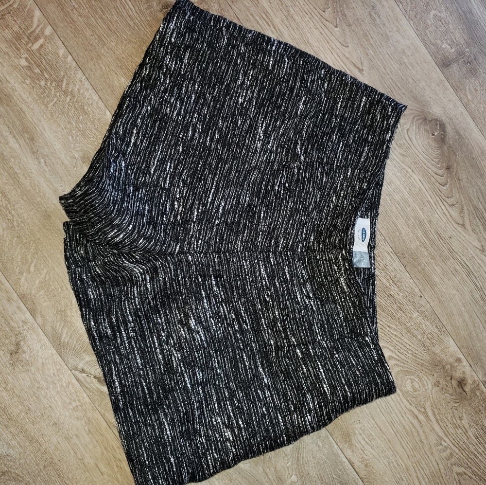 Old navy black shorts